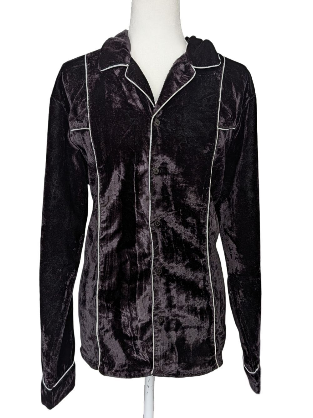 Reclaimed Vintage Womens Black Velvet Button Down Pajama Shirt Size Large